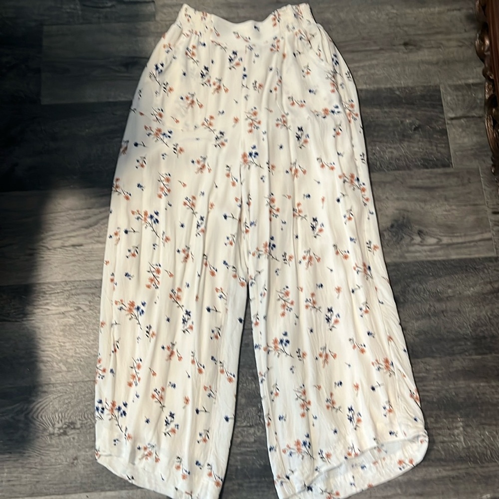 COPY - American Eagle wide leg flare pants size medium